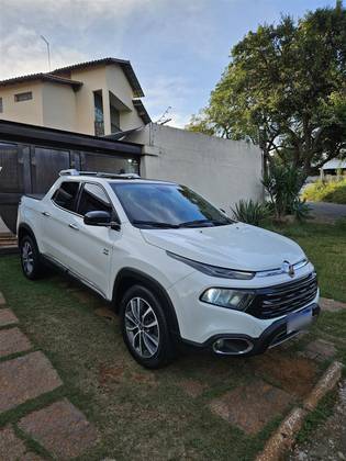 FIAT TORO 2.0 16V TURBO DIESEL VOLCANO 4WD AT9 FIAT TORO 2.0 16V TURBO DIESEL VOLCANO 4WD AT9